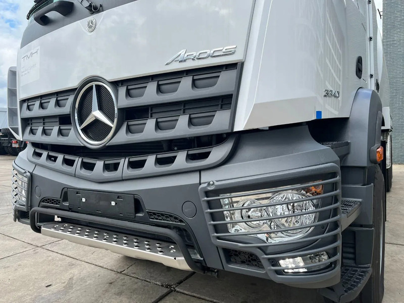 Leasing de Mercedes-Benz Arocs 3340 6x6 Water Tank Truck Mercedes-Benz Arocs 3340 6x6 Water Tank Truck: foto 9 Leasing de Mercedes-Benz Arocs 3340 6x6 Water Tank Truck Mercedes-Benz Arocs 3340 6x6 Water Tank Truck: foto 9