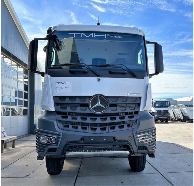 Mercedes-Benz Arocs 4140 K 8x4 Meiller Tipper - Camión volquete: foto 5 Mercedes-Benz Arocs 4140 K 8x4 Meiller Tipper - Camión volquete: foto 5