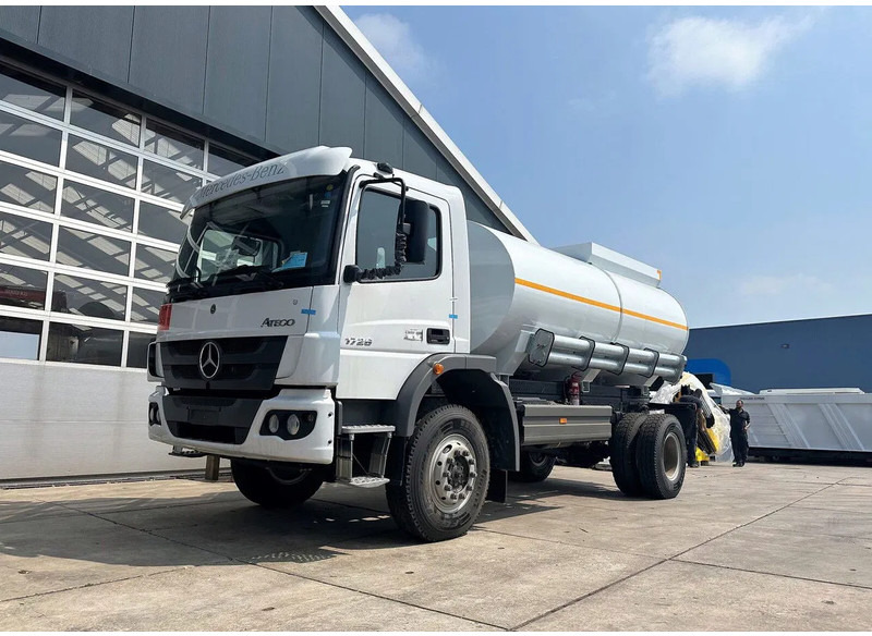 Mercedes-Benz Atego 1725 4×4 Fuel Tank Truck - Camión cisterna: foto 1 Mercedes-Benz Atego 1725 4×4 Fuel Tank Truck - Camión cisterna: foto 1
