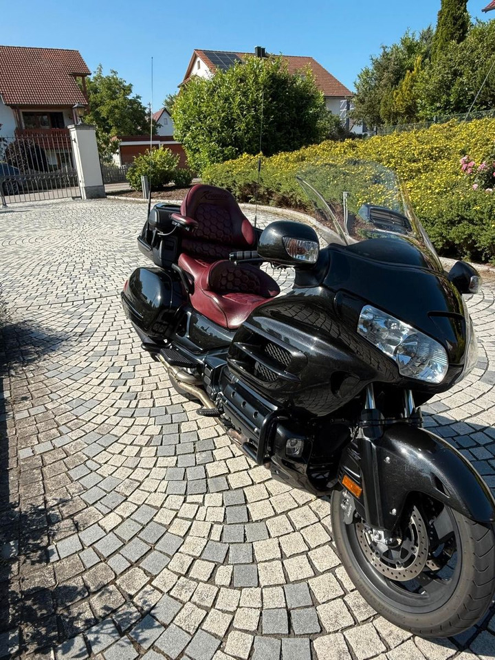 Honda GL1800 SC47*Krossline*Audio*Wilbers*SR Racing - Motocicleta: foto 3 Honda GL1800 SC47*Krossline*Audio*Wilbers*SR Racing - Motocicleta: foto 3