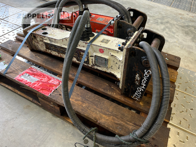 BEILITE Machinery Co., Ltd. Beili Hammer BLTB40 - Martillo hidráulico para Maquinaria de construcción: foto 2 BEILITE Machinery Co., Ltd. Beili Hammer BLTB40 - Martillo hidráulico para Maquinaria de construcción: foto 2