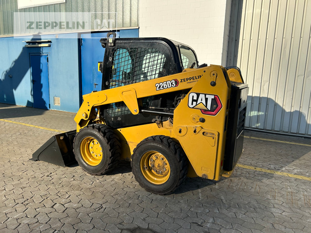 Cat 226D - Minicargadora: foto 2 Cat 226D - Minicargadora: foto 2