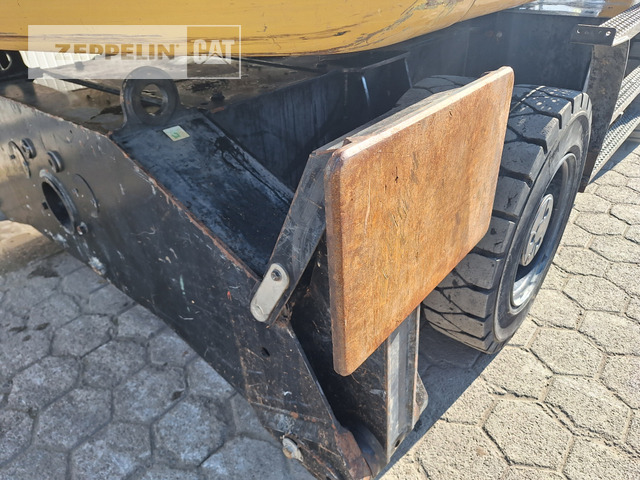 Manipulador de materiales Cat MH3026-06C: foto 14