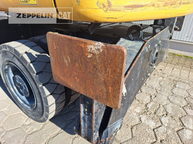 Manipulador de materiales Cat MH3026-06C: foto 11