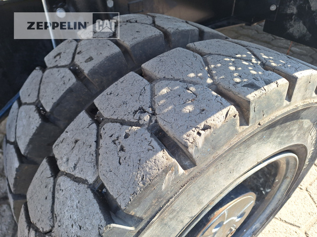 Manipulador de materiales Cat MH3026-06C: foto 10