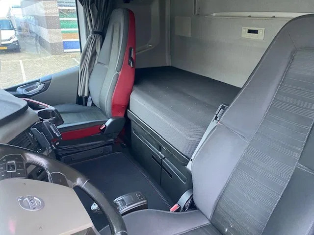 Volvo FH 500 globe euro 6 full spoilered, mot approval - Cabeza tractora: foto 4 Volvo FH 500 globe euro 6 full spoilered, mot approval - Cabeza tractora: foto 4