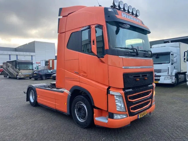 Volvo FH 500 globe euro 6 full spoilered, mot approval - Cabeza tractora: foto 3 Volvo FH 500 globe euro 6 full spoilered, mot approval - Cabeza tractora: foto 3