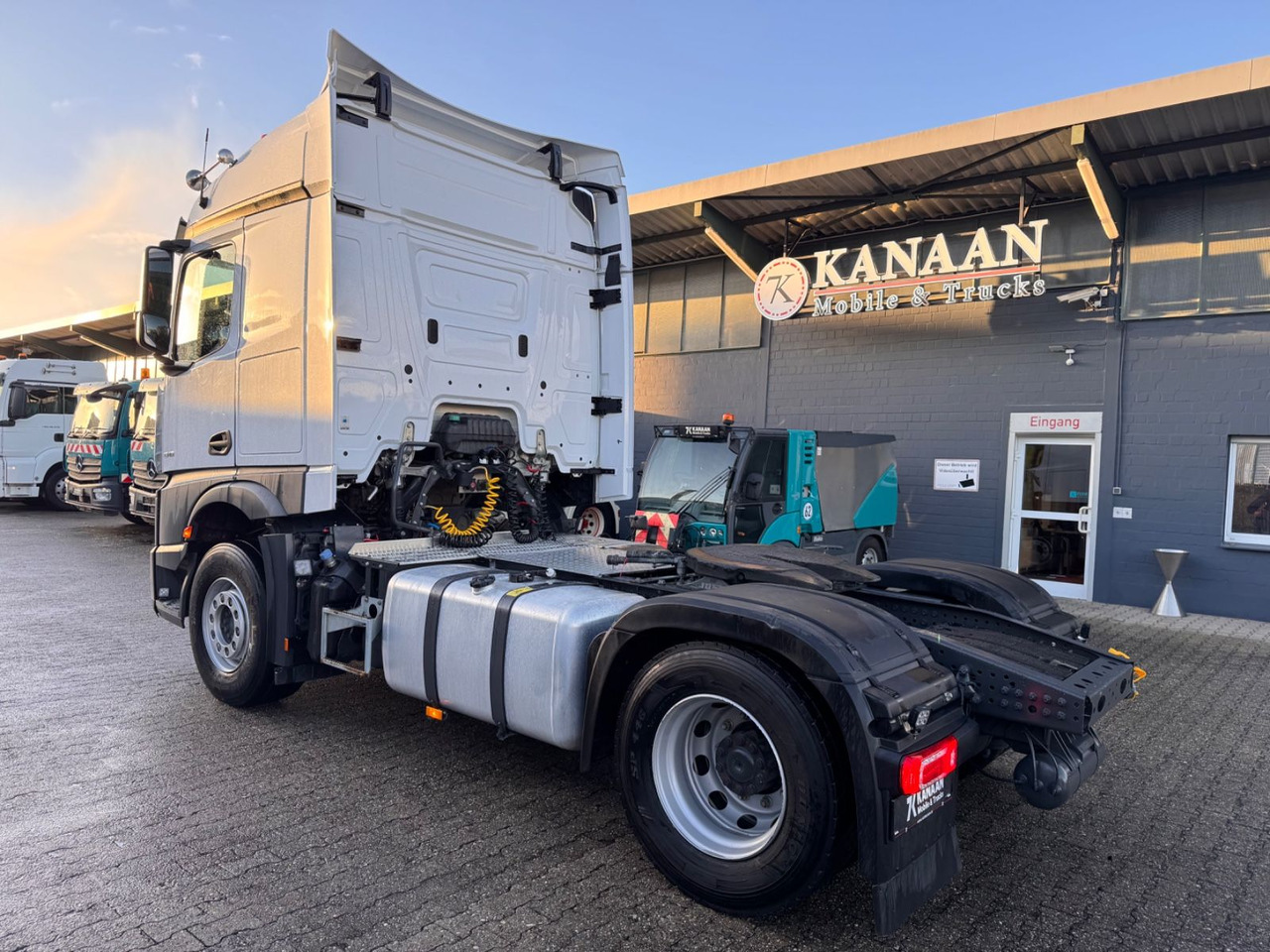 Mercedes-Benz 1846 Actros 5 Hydr. Kipper / Walkingfloor 2-Weg - Cabeza tractora: foto 4 Mercedes-Benz 1846 Actros 5 Hydr. Kipper / Walkingfloor 2-Weg - Cabeza tractora: foto 4