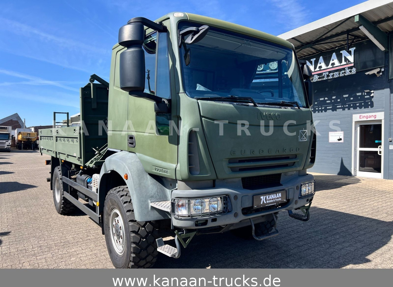Iveco ML100E22WM-BW 4x4 Miltär Camper Exped 19 TKm - Camión caja abierta: foto 1 Iveco ML100E22WM-BW 4x4 Miltär Camper Exped 19 TKm - Camión caja abierta: foto 1