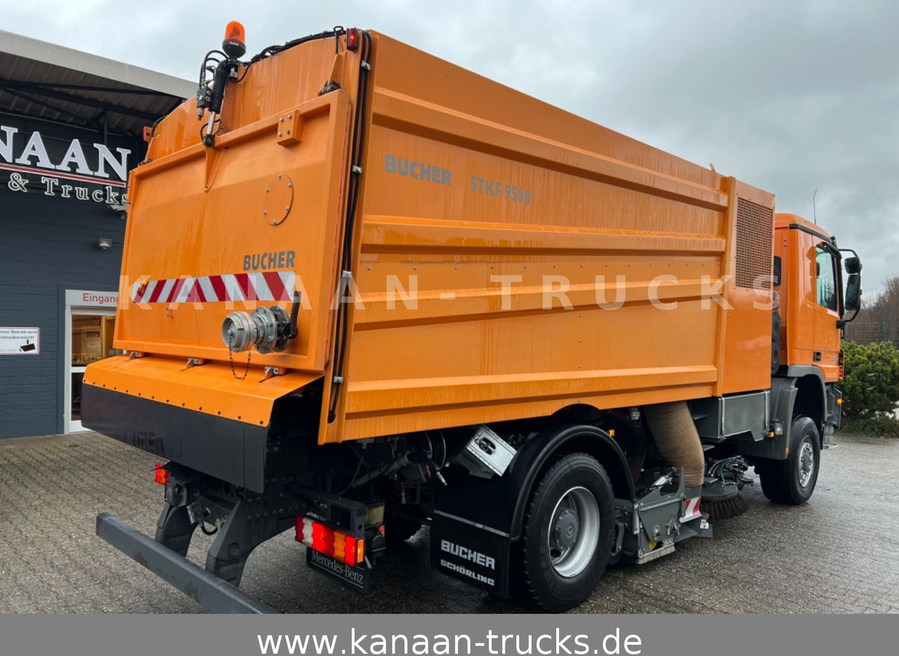 Mercedes-Benz 2032 Actros 4x4 Bucher STKF 9500 AIRPORT KLIMA - Barredora vial: foto 5 Mercedes-Benz 2032 Actros 4x4 Bucher STKF 9500 AIRPORT KLIMA - Barredora vial: foto 5