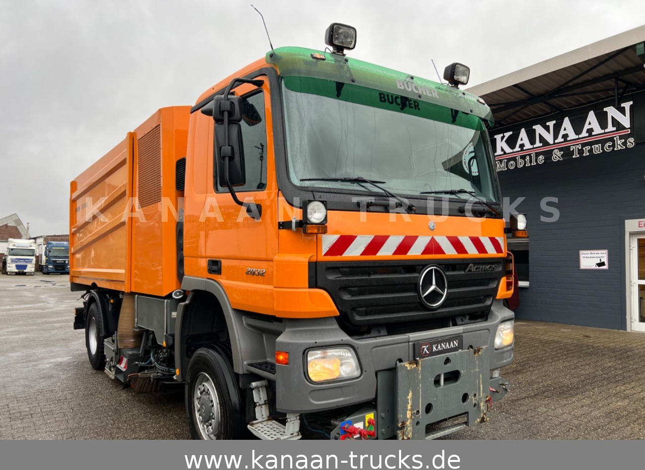 Mercedes-Benz 2032 Actros 4x4 Bucher STKF 9500 AIRPORT KLIMA - Barredora vial: foto 1 Mercedes-Benz 2032 Actros 4x4 Bucher STKF 9500 AIRPORT KLIMA - Barredora vial: foto 1