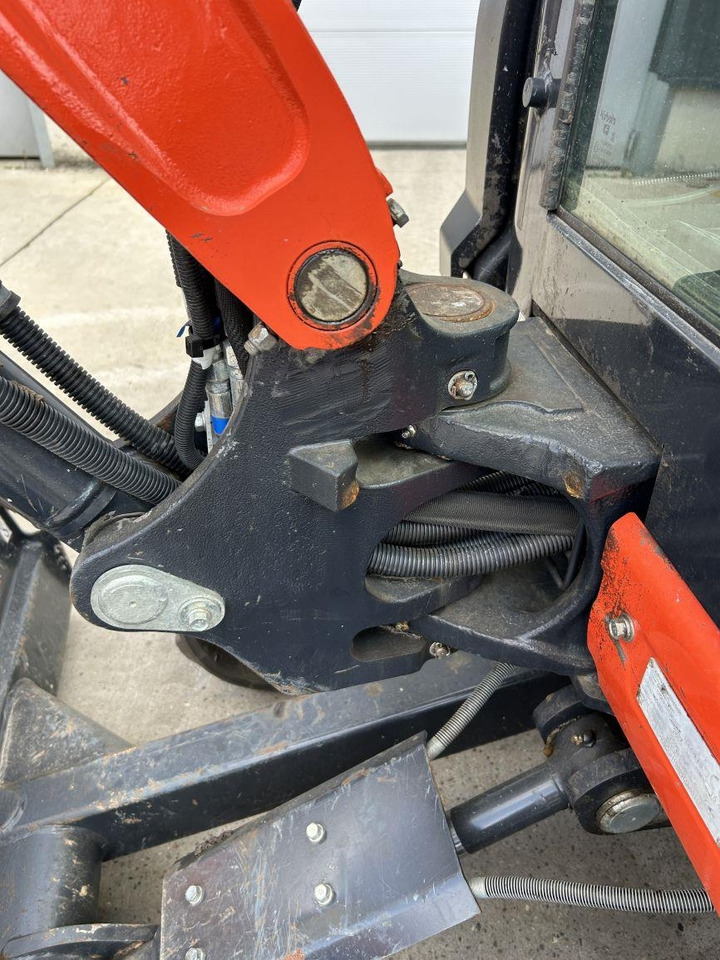 Miniexcavadora Kubota U27-4 (9691): foto 10