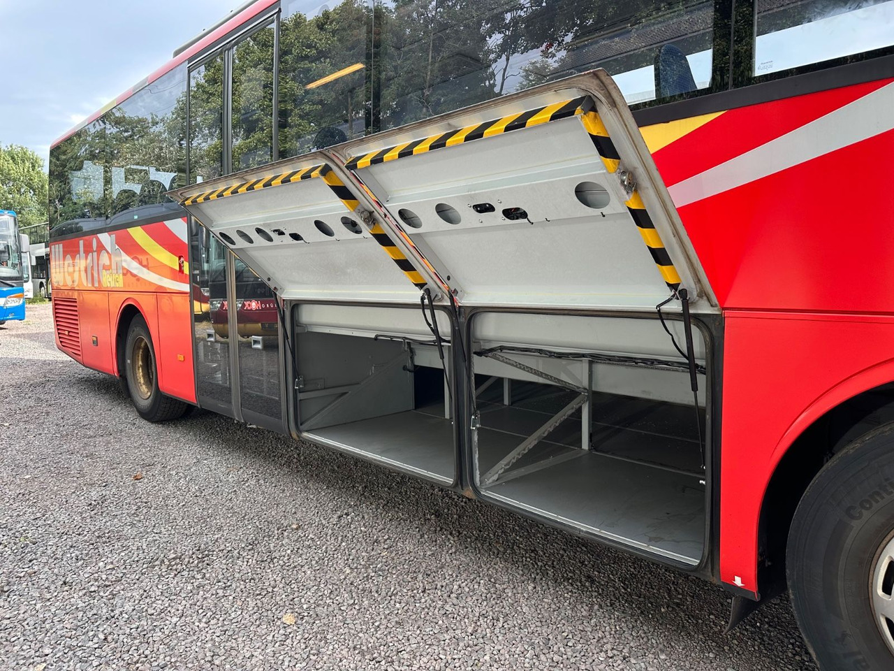 Mercedes-Benz O550 Integro (56 Sitze*Klima*Schalt) - Autobús suburbano: foto 5 Mercedes-Benz O550 Integro (56 Sitze*Klima*Schalt) - Autobús suburbano: foto 5