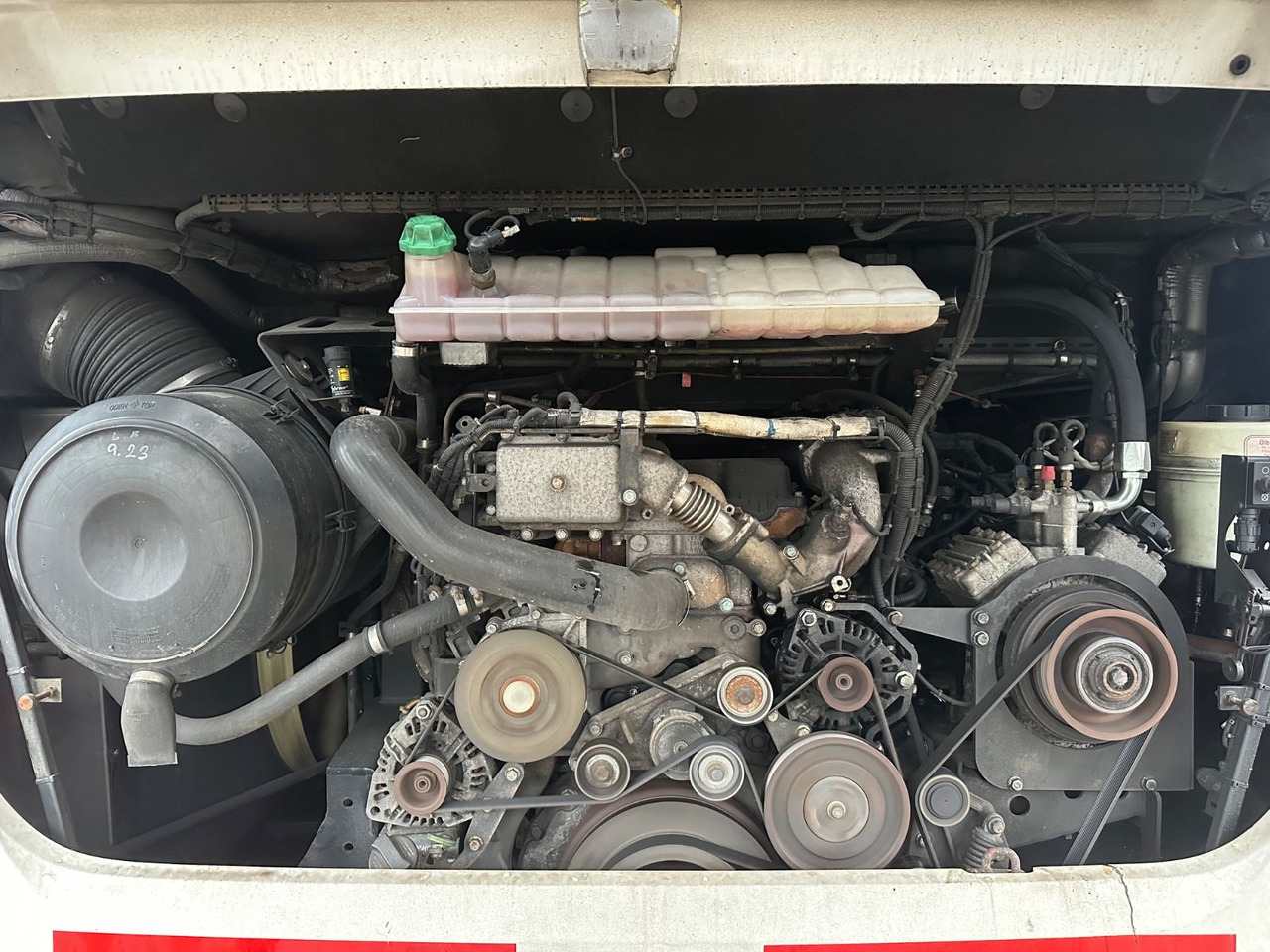 Neoplan P15 Cityliner Toterwinken Assist*EEV*57Sitze - Autocar: foto 3 Neoplan P15 Cityliner Toterwinken Assist*EEV*57Sitze - Autocar: foto 3